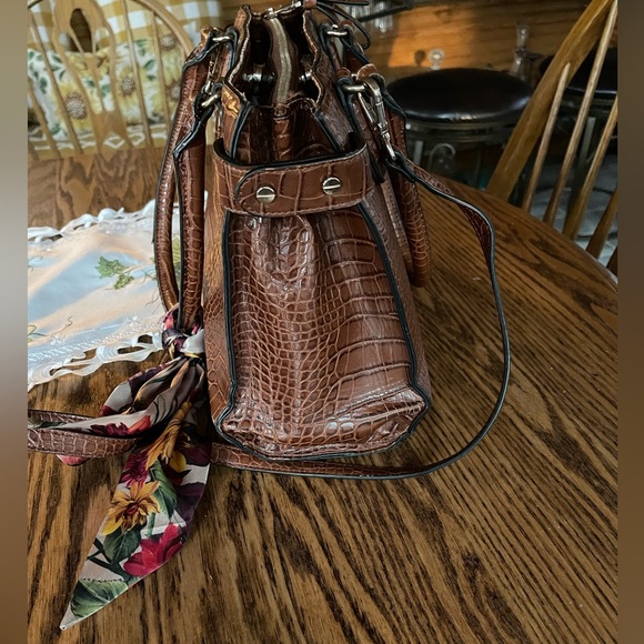 Dana Buchman Cora Satchel - Picture 3 of 9
